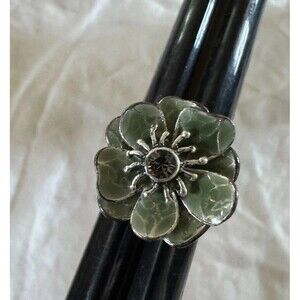 Pilgrim Signed Green Flower Shaped Ring Enameled Silver Tone Metal Size 7.75